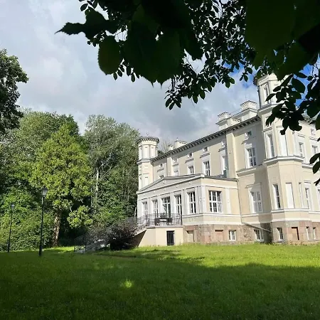 Apartment W Zaciszu Palacu Trzcinica